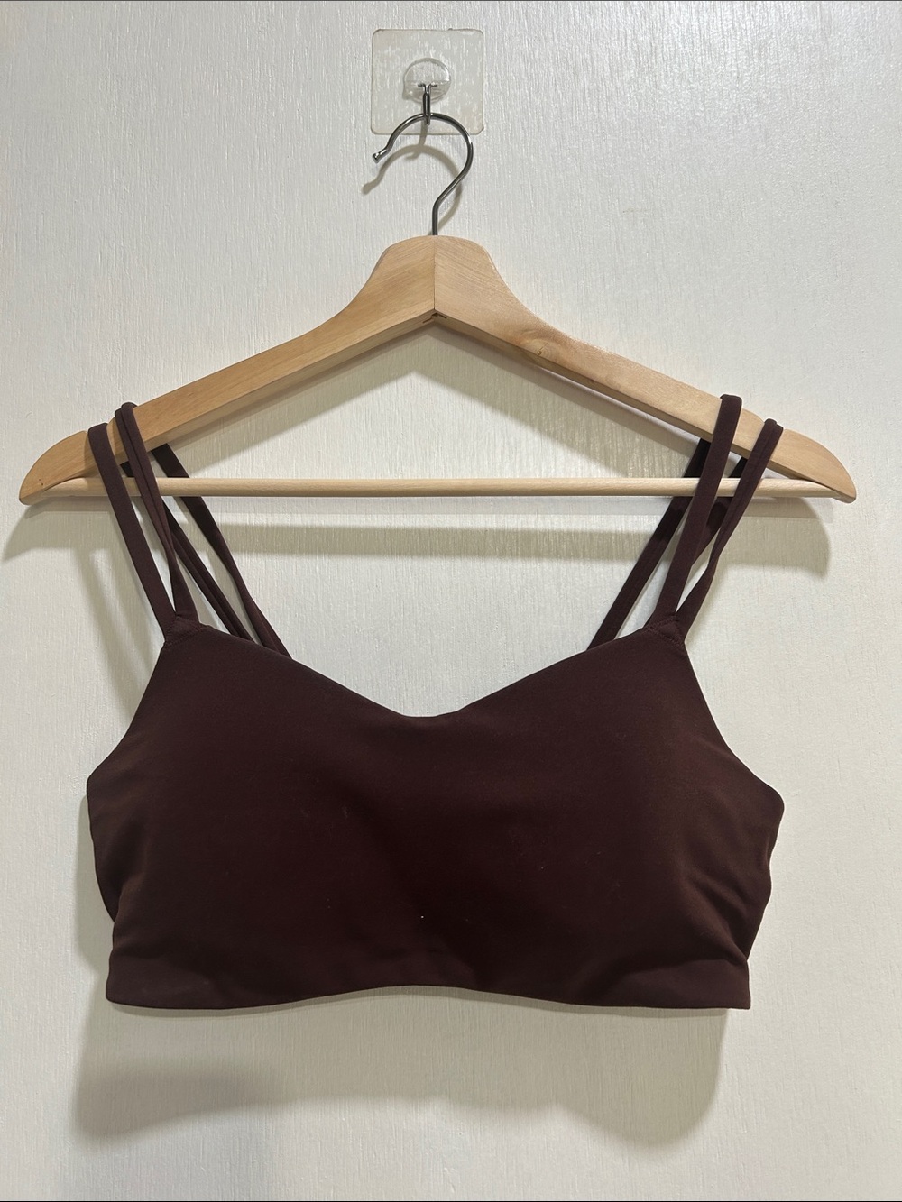 Nike Womenβs Brown DRI Fit strappy sports Bra Sz Medium